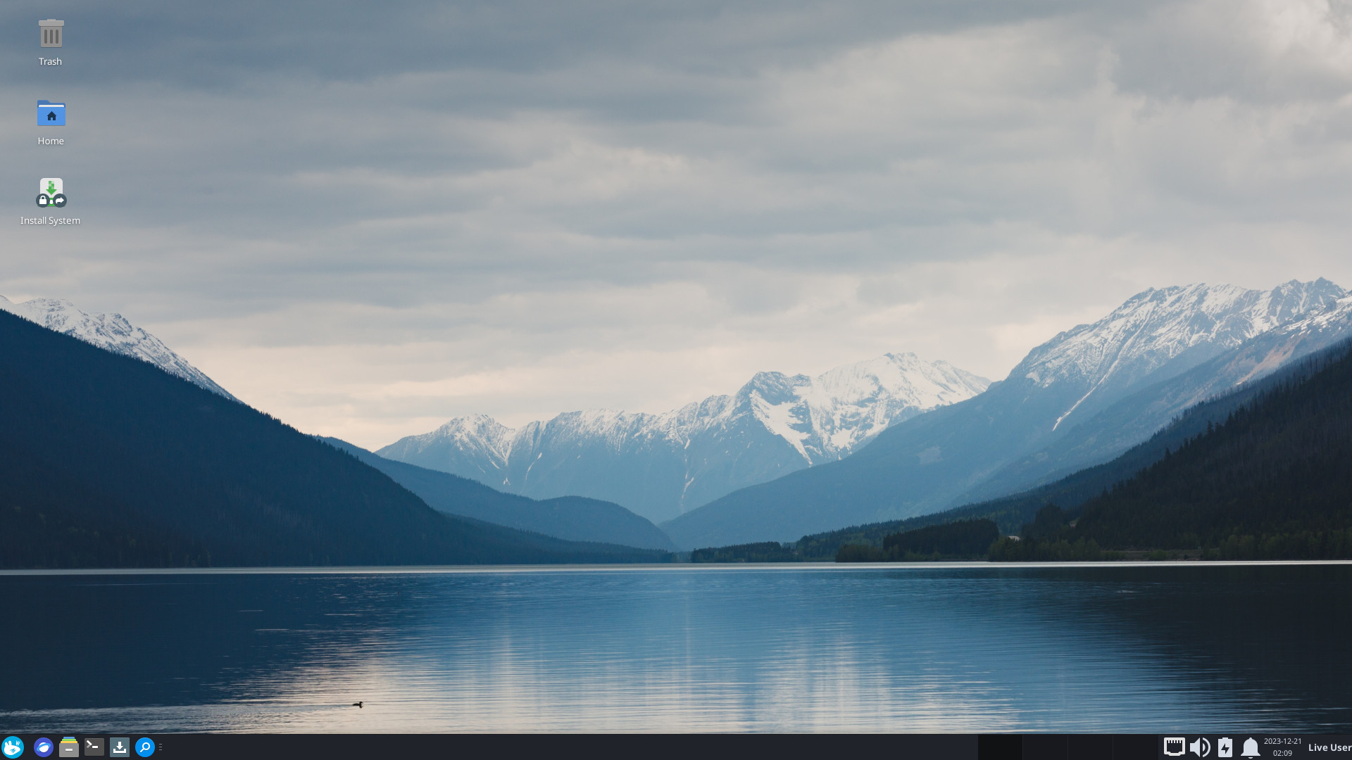 Solus-XFCE-Beta-Release-2025-01-26.iso screenshot 1