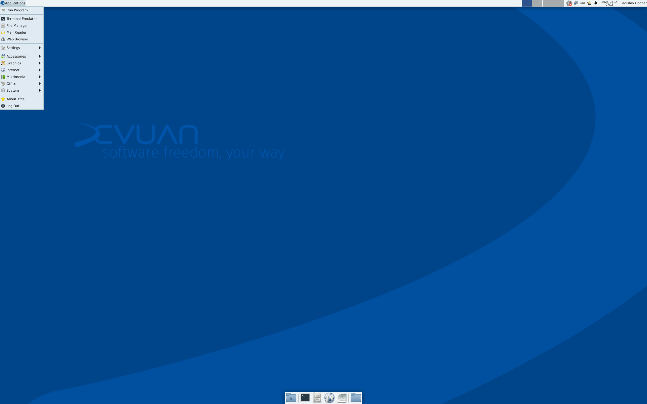 gnuinos-daedalus_2025.10.12_amd64_cd3.iso screenshot 1